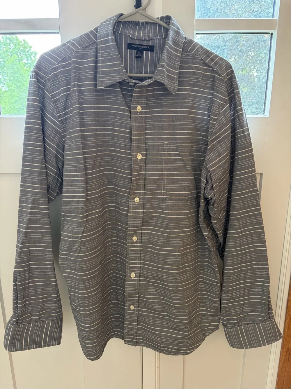 Banana Republic Gray White Striped Long-Sleeve Button Up Dress Shirt XL